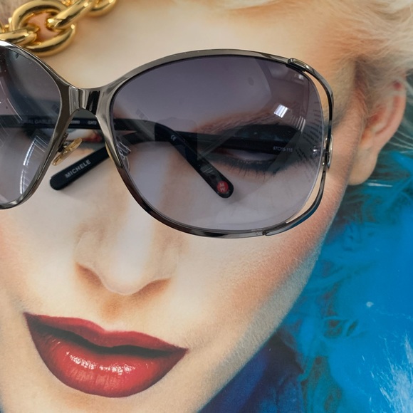 MICHELE Sunglasses Oversized - Picture 6 of 15